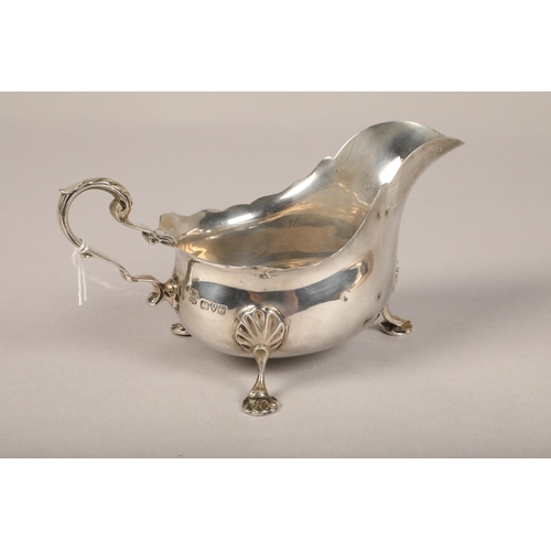 187 - Silver sauce boat Chester 1924 approx 140g