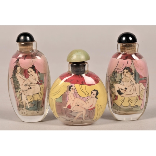 137 - Three Chinese glass snuff bottles with erotic scenes (3)