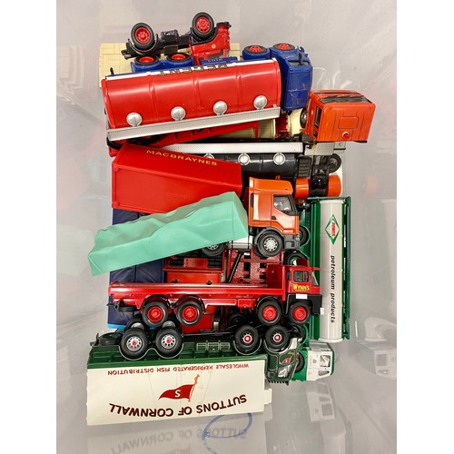 386 - Collection model die cast vehicles to include tankers