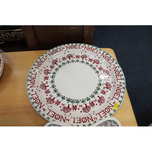 10 - Emma Bridgewater Christmas Joy Noel serving plate, further plates and two mugs (9).