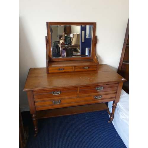 461 - Victorian dressing table fitted with two frieze drawers.