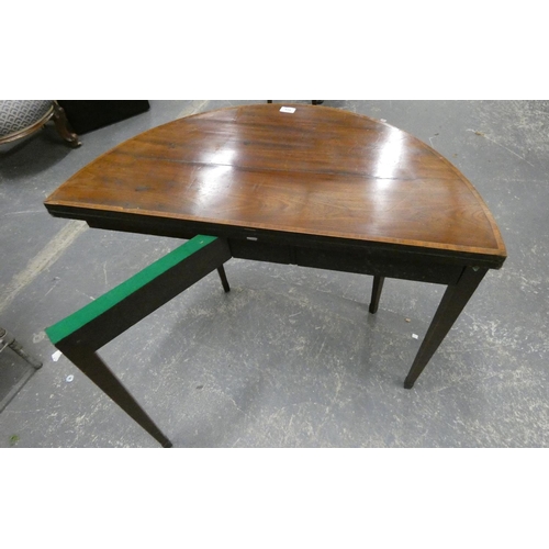 434 - Georgian mahogany card table with crossbanding raised on square tapering supports 91cm.