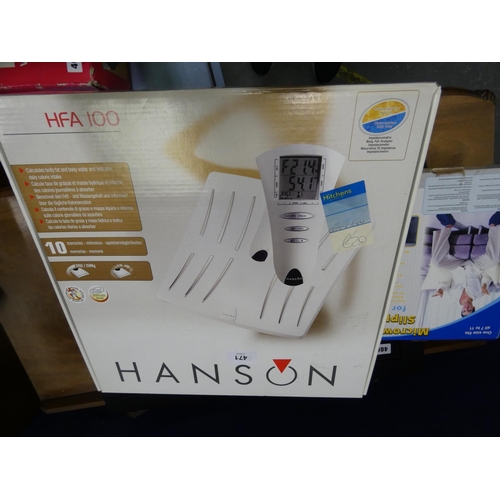 471 - Boxed set of Hanson scales and other items.