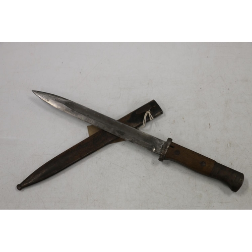 748 - German S84/98 bayonet, the ricasso stamped for Rich A Herder of Solingen, blade length 25cm, bayonet... 