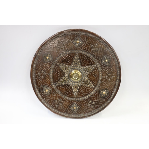 747 - Scottish Highland type targe shield with triquetra and continuous knot tooled leather design and bra... 