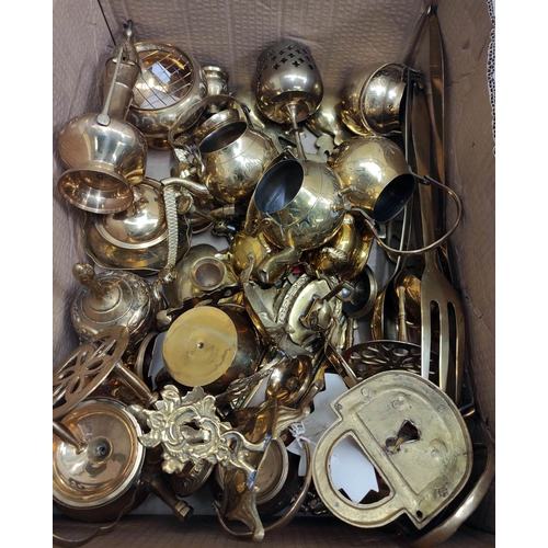 72 - Box of modern brass ware to include ladles, collection of brass wall plaques etc.