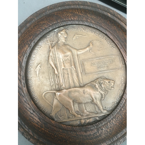 670A - Two WWI medals groups with death plaques to two brothers: 3003 Private Alexander Dott of the Cameron... 