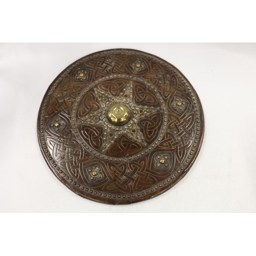 747 - Scottish Highland type targe shield with triquetra and continuous knot tooled leather design and bra... 