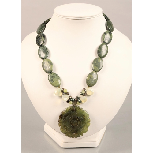 157 - Jadeite necklace