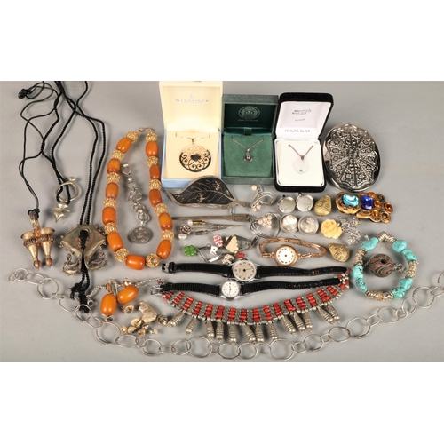 163 - Assorted costume jewellery