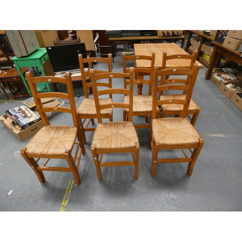 455 - Pine country kitchen table and six chairs.