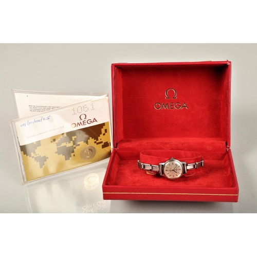 171A - Ladies Omega Seamaster wristwatch in box with certification