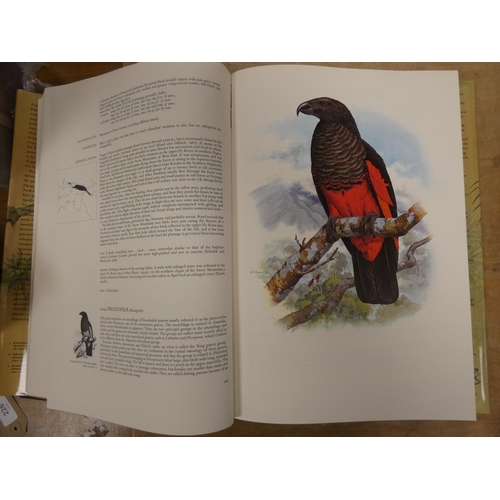 226 - FORSHAW J. M. & COOPER W. T.  Parrots of the World. Fine col. plates & other illus... 