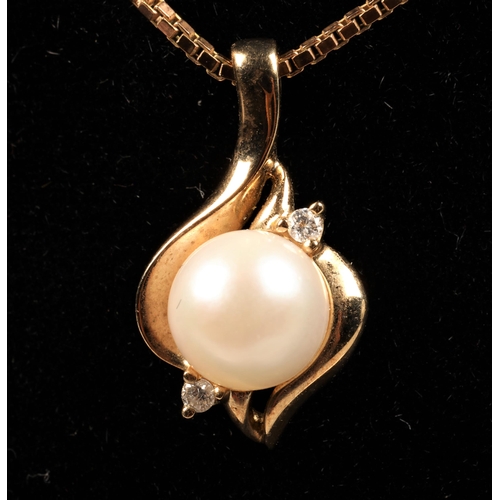 50 - 9ct yellow gold pearl and diamond pendant with 9ct gold chain (chain broken).