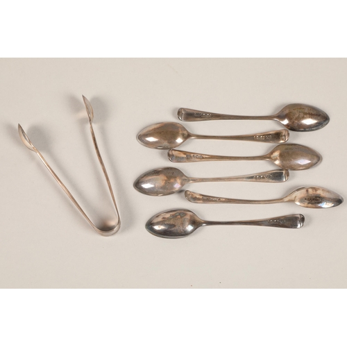 191 - Set of six silver tea spoons and sugar tongs in case97 grams