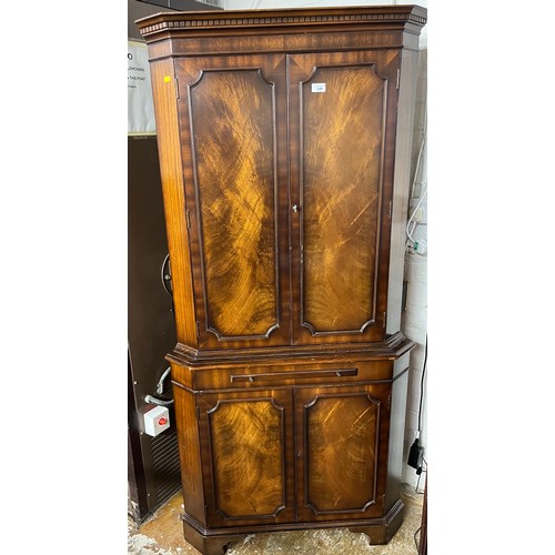 540 - Mahogany double corner cabinet