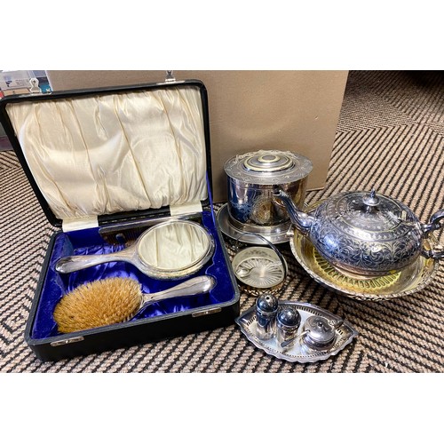 368 - Box of assorted plated wear, including copper teapot, plated teapot and tea caddy, boxed plated hair... 