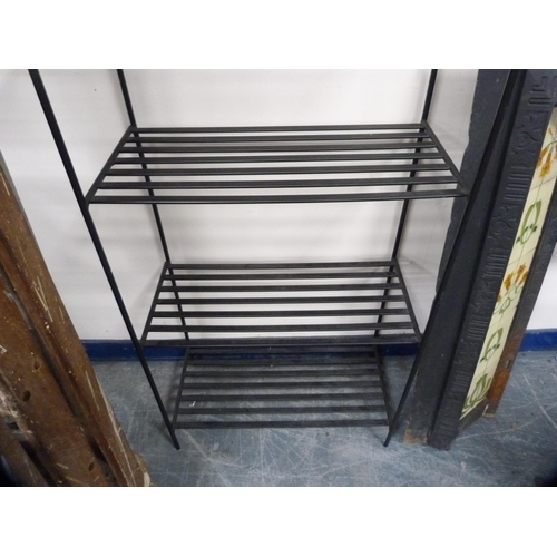 415 - Metal shelf unit.