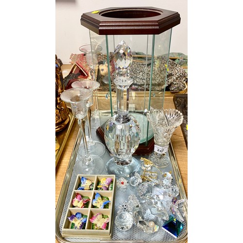 247 - Small quantity of crystal animals, display cabinet, etc