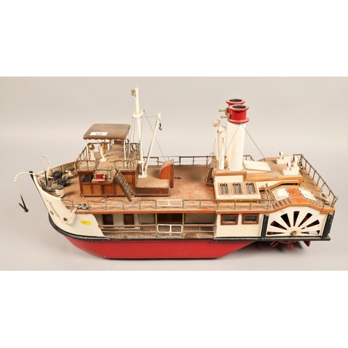 549 - Hand built radio controlled model of a paddle steamer75 cm long