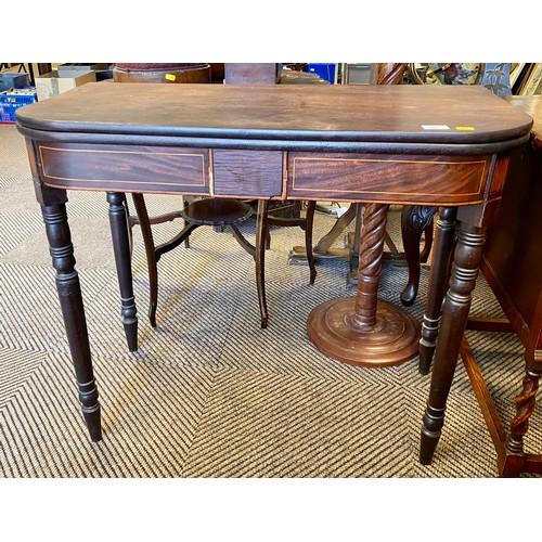 522 - Victorian fold over tea table 