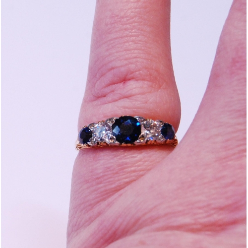 16 - Diamond and sapphire ring with three sapphires, two old-cut brilliants and diamond points, in gold c... 