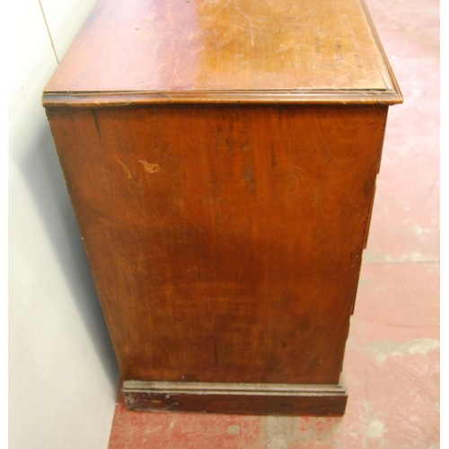 310 - George III mahogany chest of three short and three long graduated drawers with turned handles, on pl... 