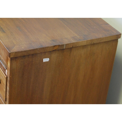 314 - Mahogany bachelor's chest of drawers in the George III style, c. early 20th century, with pull-out b... 