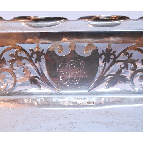 99 - Silver fruit dish, rectangular, with cut corners, pierced with scrolls, Sheffield 1904, 27cm, 307g o... 