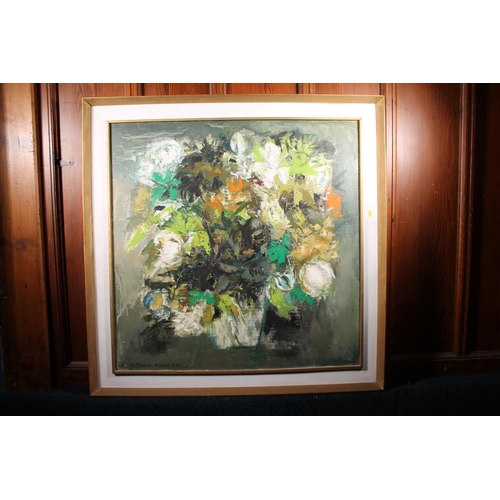 261 - CYNTHIA Fraser (Contemporary) *ARR* Still life vase of flowers Oil on board, signed lower left, 91cm... 