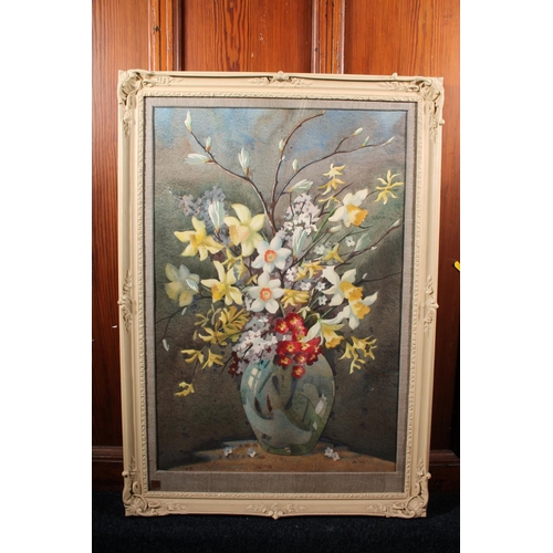 300 - JAMES GRAY RSW (Scottish fl.1917-1947) Still life vase of flowers 'Spring Flowers' Watercolour, sign... 