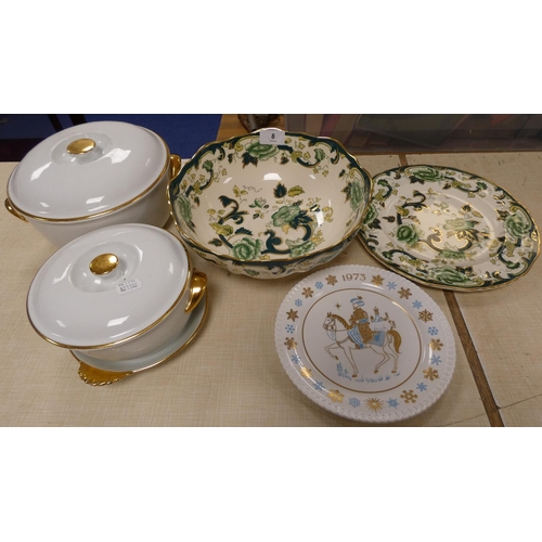 8 - Large Masons Chartreuse pattern comport, a  plate, a Spode Christmas plate & Worcester tureens e... 