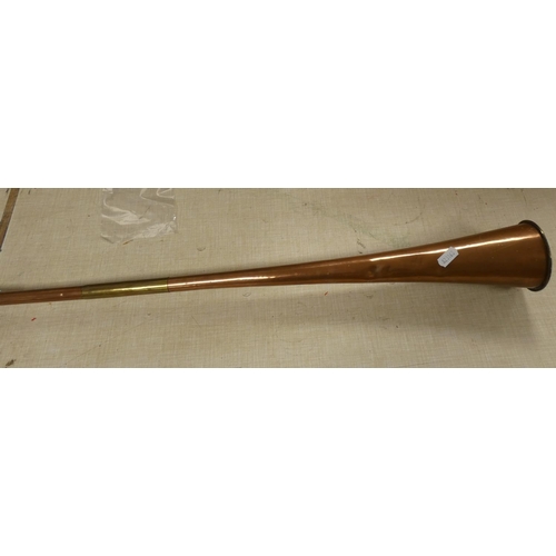 85 - Large copper hunting horn.