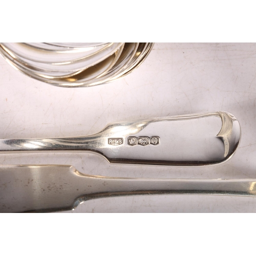 22 - Set of twelve silver fiddle back soup spoons, hallmarked Roberts & Belk, Sheffield 1962, 17cm, 7... 