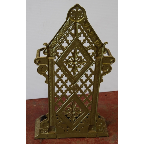 324 - Late Victorian Scottish painted cast iron Gothic-style stick stand by Carron Works Foundry, Falkirk ... 