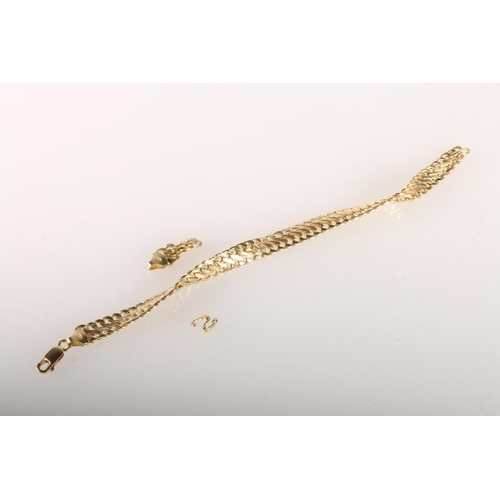 148 - 18ct gold bracelet (af), 6.1g.