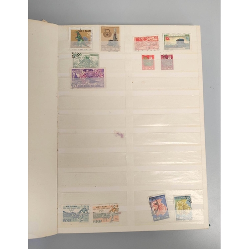 238 - Asia. Five collector's stamp albums with issues from Vietnam, China, Thailand and North Korea, among... 