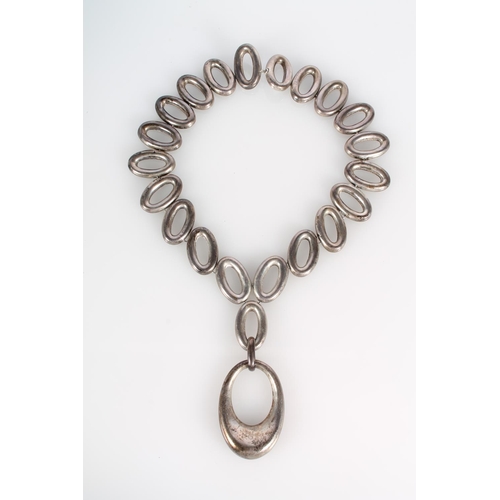 136 - Alfred Karram of New York, a Sterling silver necklace