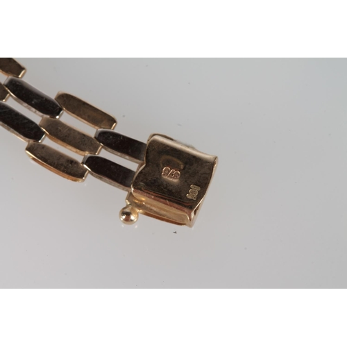 193 - 9ct gold two tone bracelet, 8.3g