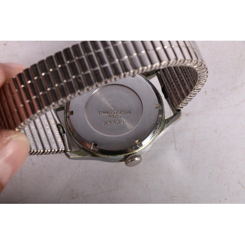 125 - Gent's Unitas stainless steel wristwatch, back numbered 53667, on fixoflex bracelet, does not appear... 