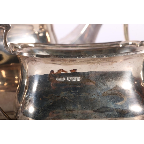 39 - George V silver tea pot, 15cm, hallmarked C W Fletcher & Son Ltd, Sheffield 1931, with matc... 