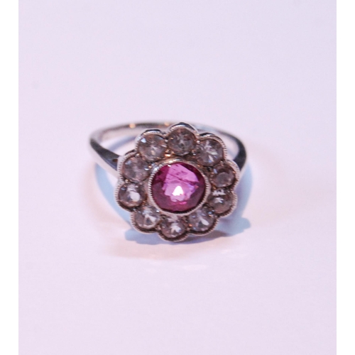 72 - Pink and white sapphire cluster ring, in silver.