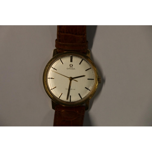 208 - 18ct gold cased Omega gentleman's wrist watch with  movement calibre: 601 and numbered 25878116 on l... 