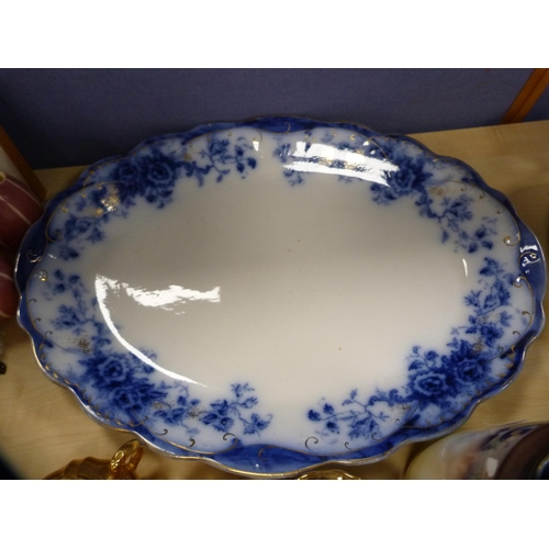 11 - Blue and white 'Ruskin' pattern ashet, another ashet, and a boxed Wedgwood 'Queen Mother' commemorat... 