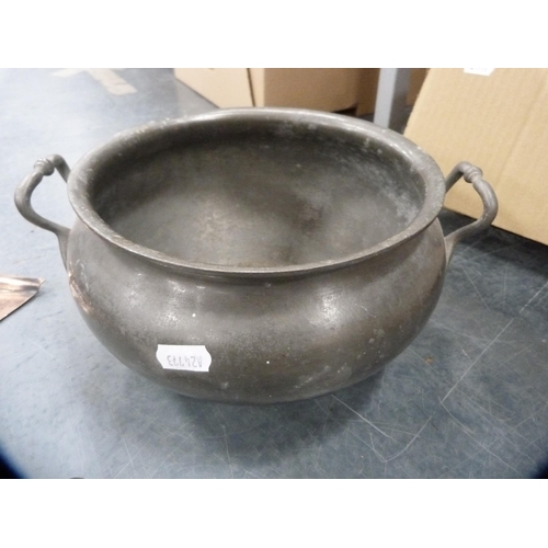 136A - Art Nouveau copper crumb tray in the style of the Newlyn School, a pewter twin handled bowl, WMF-sty... 