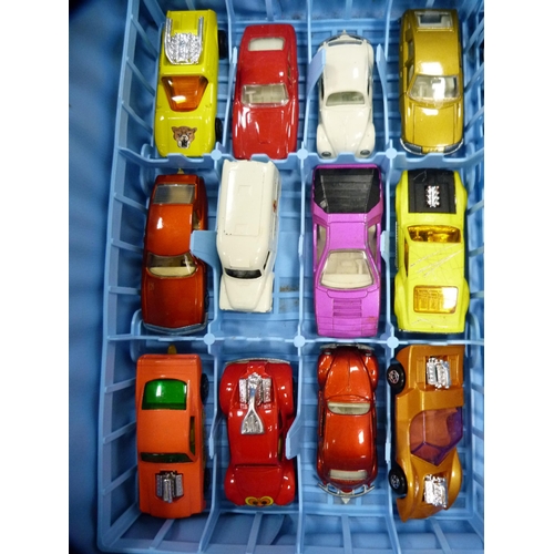 172 - Matchbox Series collector's case 41 containing assorted model cars, buses and lorries etc .