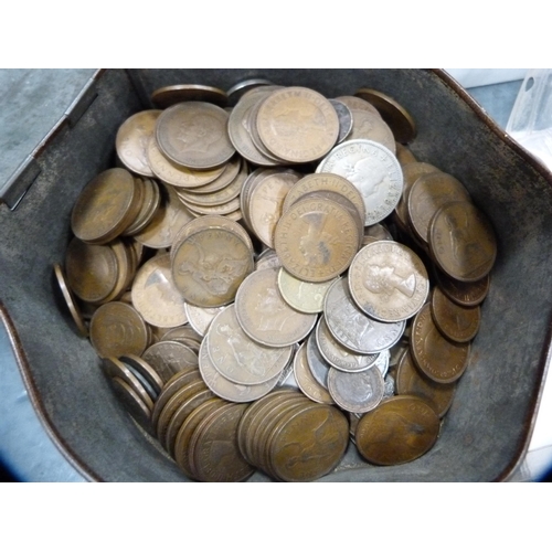 184 - Carton containing British and world coins, mainly pre-decimal copper examples, USA and French coins,... 