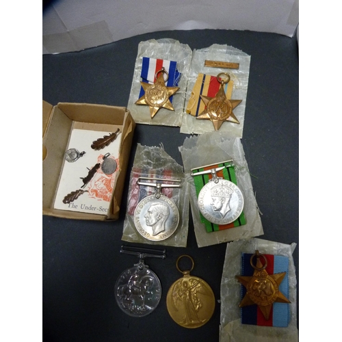 188 - WWI campaign, war and victory medals awarded to S-18807 Pte AW Cramb, Royal Highlanders, and five WW... 