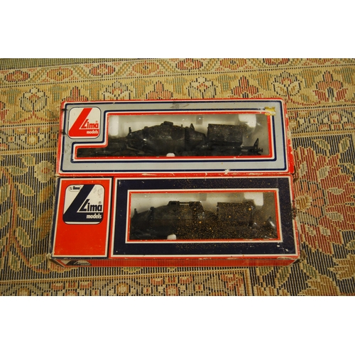 207 - Two cartons containing OO gauge rolling stock to include three Tri-ang R121/222 coach and brake carr... 