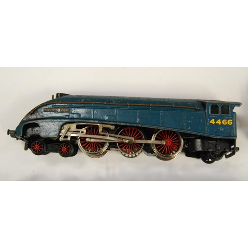 217 - Five locomotives to include a Hornby Dublo 'Herring Gull' EDL11, Hornby Thomas & Friends 'Thomas... 